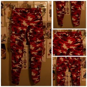 RED CAMO JOGGERS